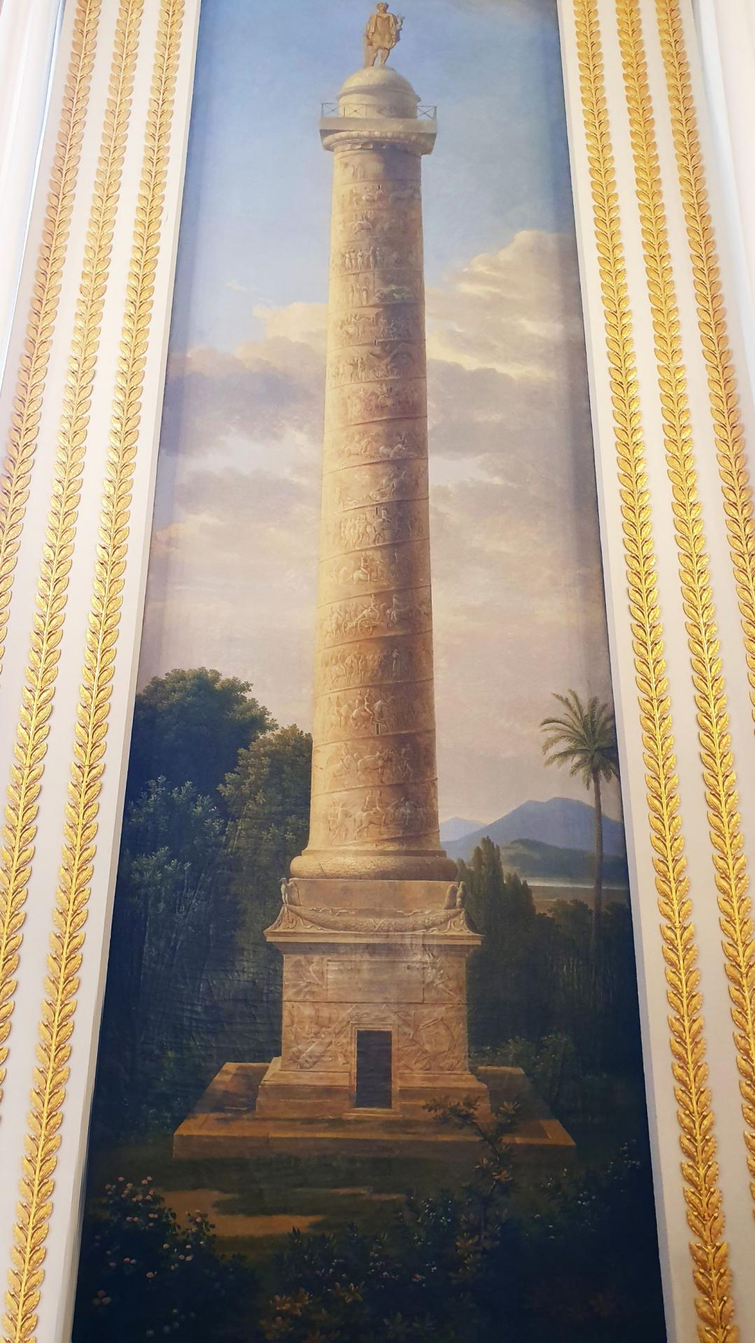 Dans le salon Murat, représentation de la colonne Trajane.