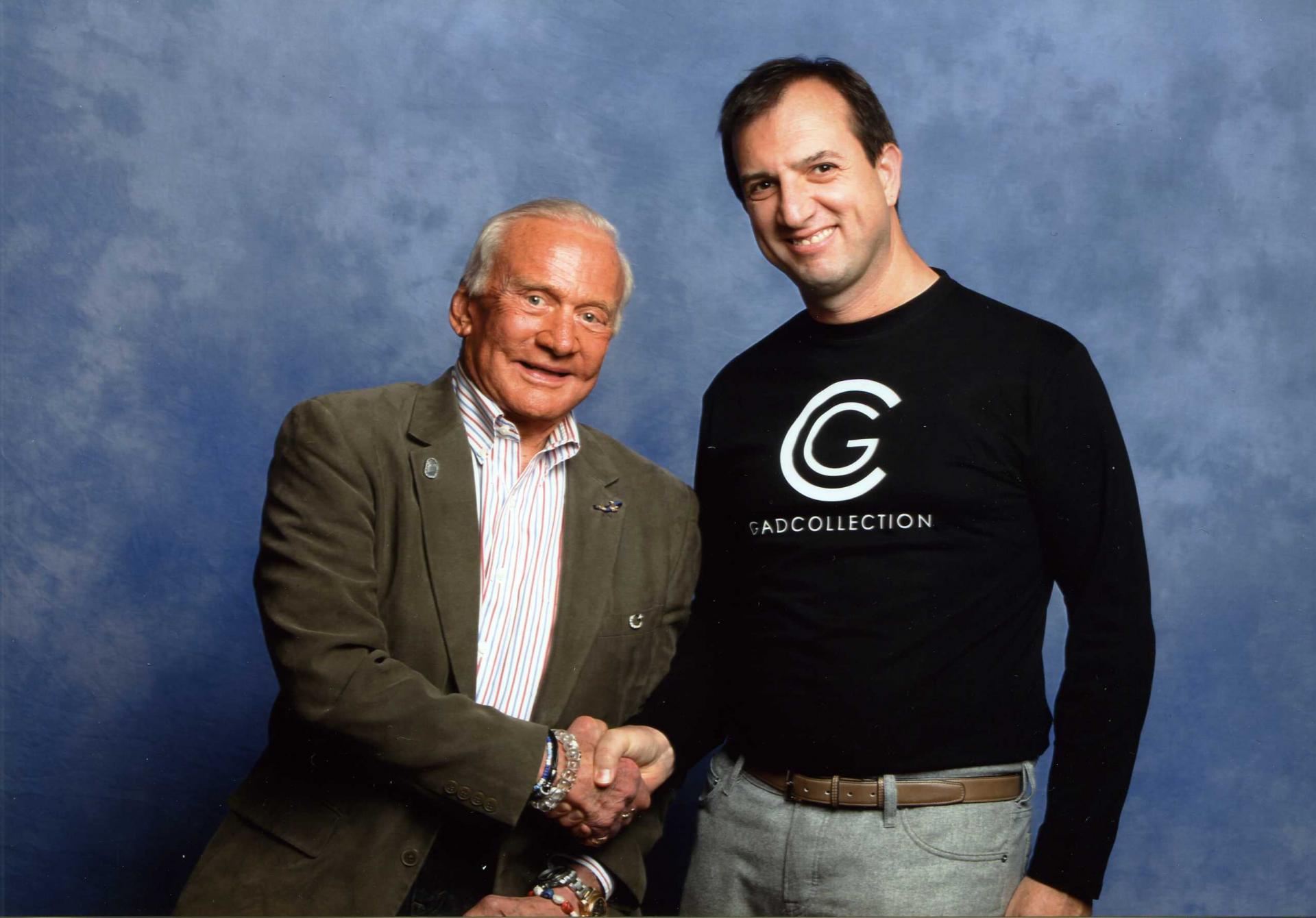 Gad Edery rencontre Buzz Aldrin.